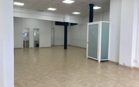 Ntra. Sra. de Bonaria 9 local izquierda